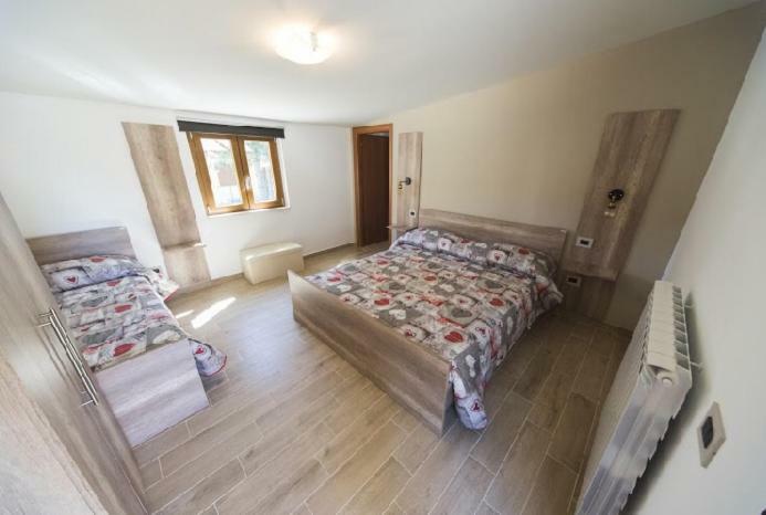 Bed and Breakfast A Due Passi à Lorica Extérieur photo